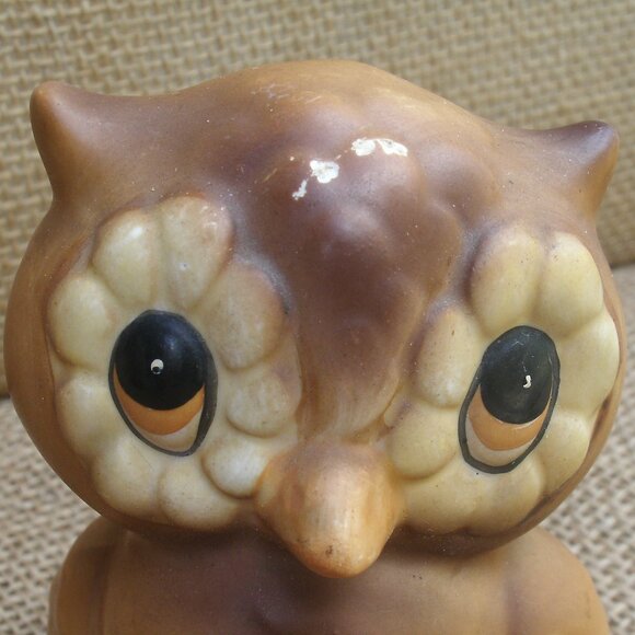 Vintage Josef Originals Porcelain Owl Salt & Pepper Shakers - Picture 15 of 16